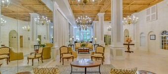 Beachfront Summer Suite with Pool Access