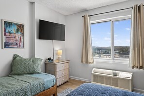 3 chambres, fer et planche à repasser, Wi-Fi gratuit, draps fournis
