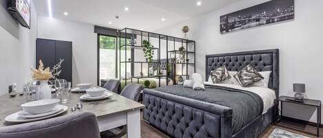 1 Schlafzimmer, Bügeleisen/Bügelbrett, WLAN, Bettwäsche