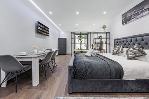 1 Schlafzimmer, Bügeleisen/Bügelbrett, WLAN, Bettwäsche