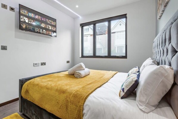 1 bedroom, iron/ironing board, WiFi, bed sheets