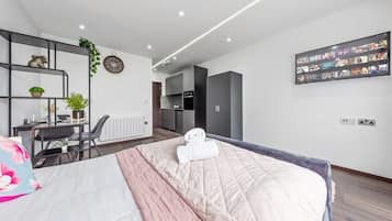 1 soverom, strykejern/-brett, wi-fi og sengetøy