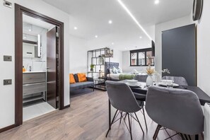 Interior - Luxury Flat in North West London (Greater London)