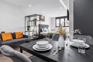Interior - Luxury Flat in North West London (Greater London)
