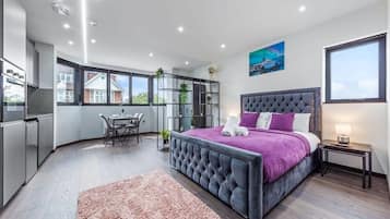 1 soverom, strykejern/-brett, wi-fi og sengetøy