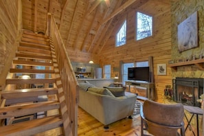 TV, fireplace, offices - Tiny Lake Cabin | Free Night Offer! (Blue Ridge)