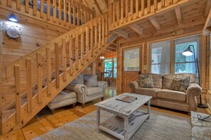 Televisión y chimenea 