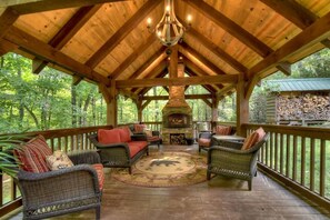 Property grounds - Woodland Escape | Free Night Offer! (Morganton)