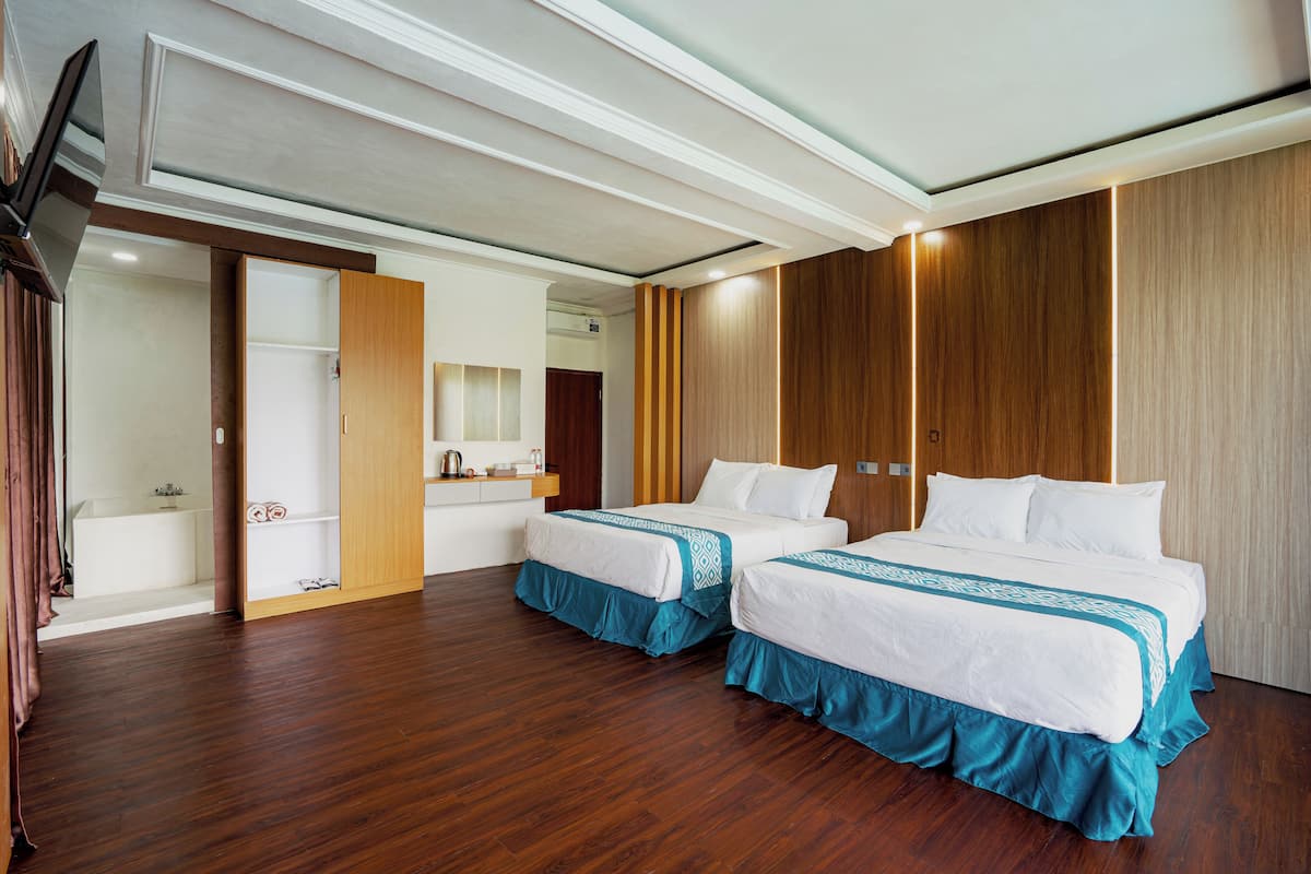 1 bedroom, premium bedding, Select Comfort beds, desk