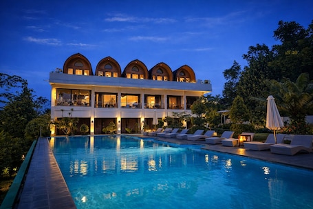 Fachada de la propiedad. Nirvana Hotel Resort Tetebatu