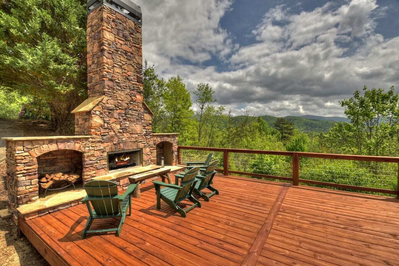 Honey Hollow|Book 2 Nights Get 3rd Free!