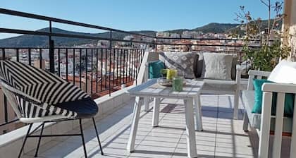 Sea Aura . Apartment With Great View 5 Minutes to the Beach