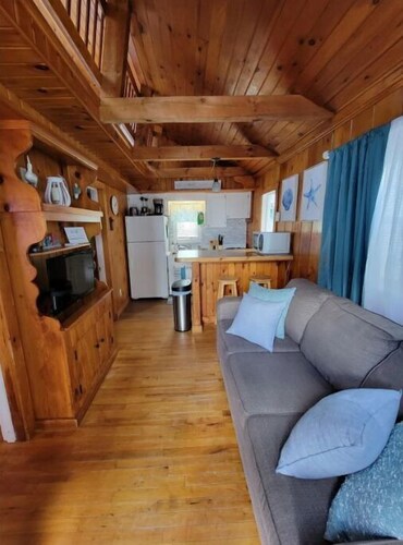 Cottage 200ft From Beach and Boardwalk !