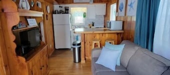 Cottage 200ft From Beach and Boardwalk !