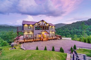 Exterior - Luxury Sevierville Cabin w/ Private Hot Tub! (Sevierville)