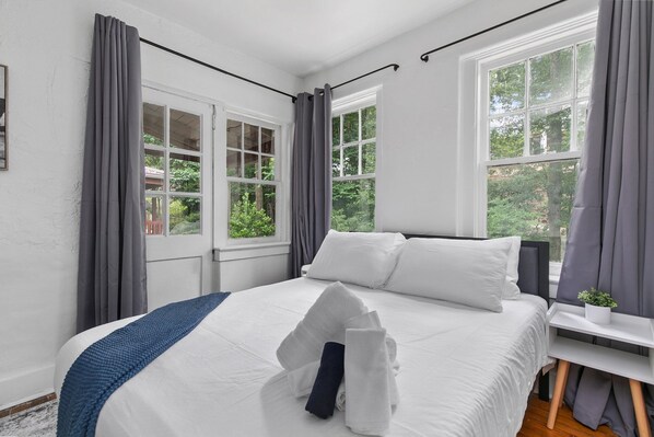 1 غرفة نوم ومكتب ومكواة/لوح كي وواي فاي مجانًا