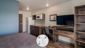 Habitación estándar, 1 cama Queen size, para no fumadores | Escritorio, tabla de planchar con plancha, wifi gratis y ropa de cama