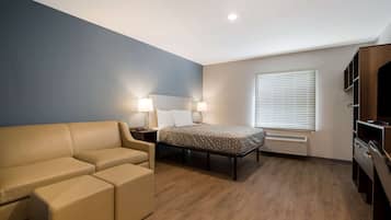 Standard Room, 1 Queen Bed with Sofa bed, Non Smoking | Desk, laptop workspace, blackout drapes, free WiFi