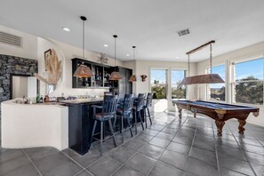 Game room - Moonstone Mountain (Burnet)