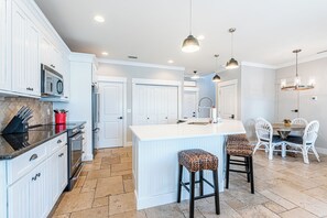 House, Multiple Beds, Patio, Ocean View (3BR 3.5BA - (9)) | Private kitchen | Fridge, microwave, oven, stovetop - Live Life (Miramar Beach)