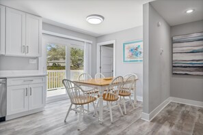House, 3 Bedrooms | In-room dining - 30A Beach House - Vitamin Sea by PHG (Santa Rosa Beach)