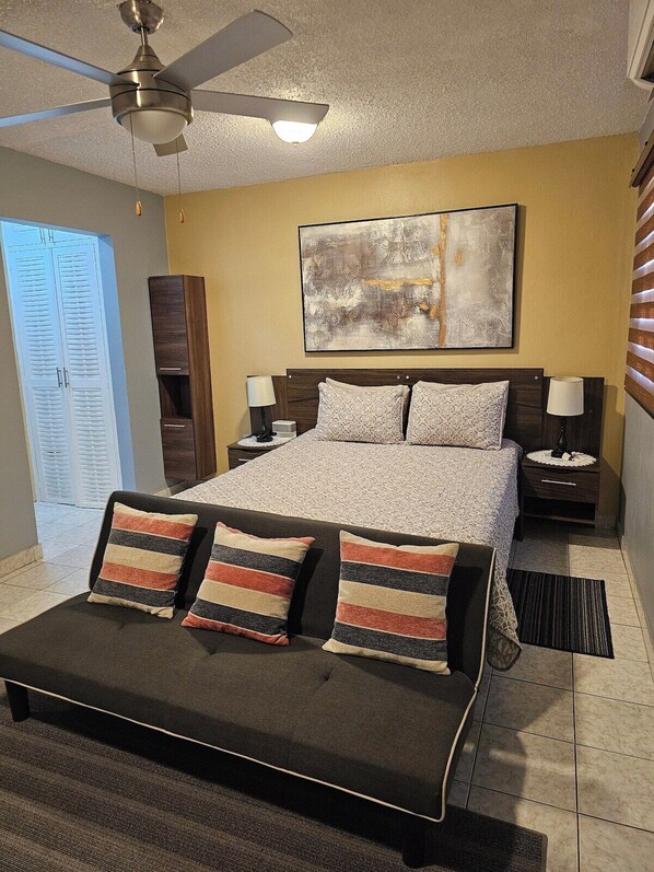 1 chambre, fer et planche à repasser, Wi-Fi