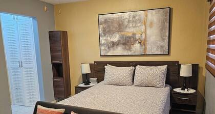 Lovely 1-bedroom condo in centrally located area