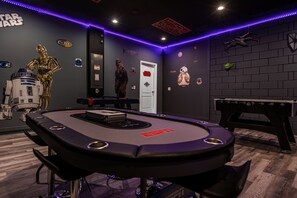 Spielezimmer