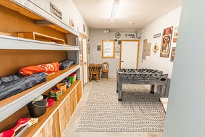 Spielezimmer