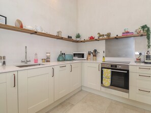 Máy rửa bát, dụng cụ nấu nướng/bát dĩa/dao nĩa 