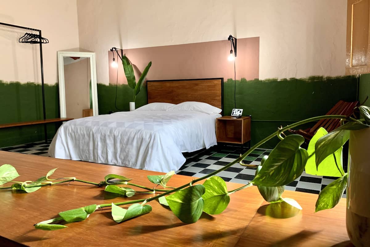 Suite junior | 1 habitación, edredón, decoración personalizada y insonorización