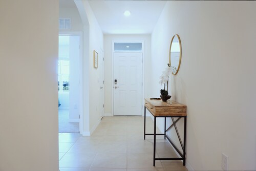 Amaizing New House in Cape Coral for you.