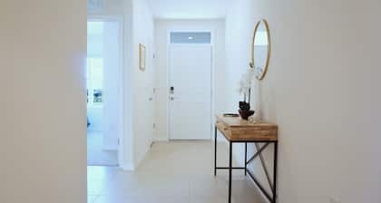 Amaizing New House in Cape Coral for you.