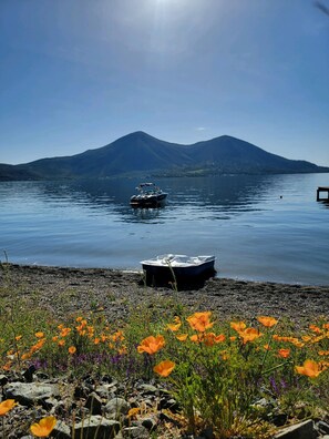 Beach - Silverado Beach Lake House (Clearlake)