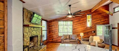 TV connectée, cheminée