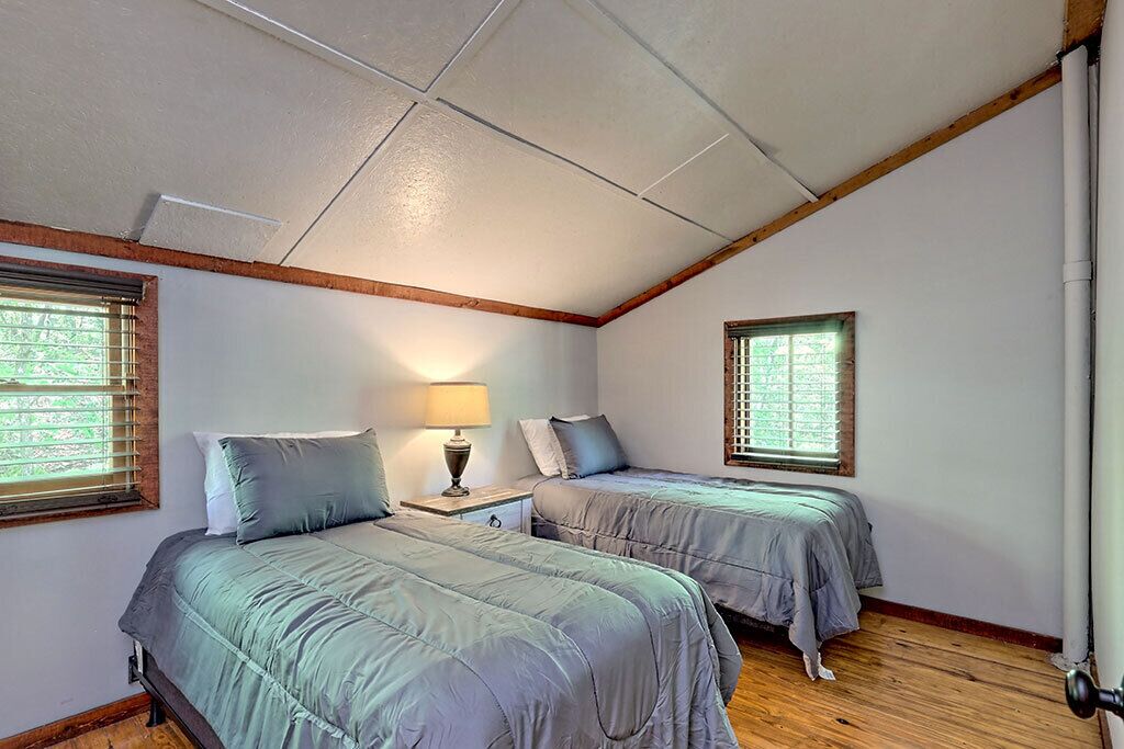 3 bedrooms, desk, free WiFi, bed sheets