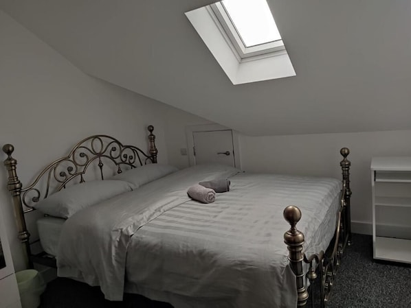 Family Room, Ensuite | Individually furnished, free WiFi