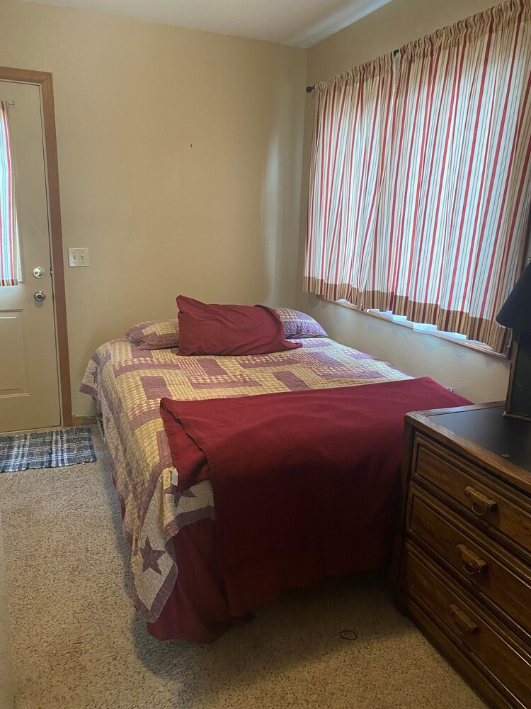 to the Wheatley Lake House in Lake Lake Vrbo