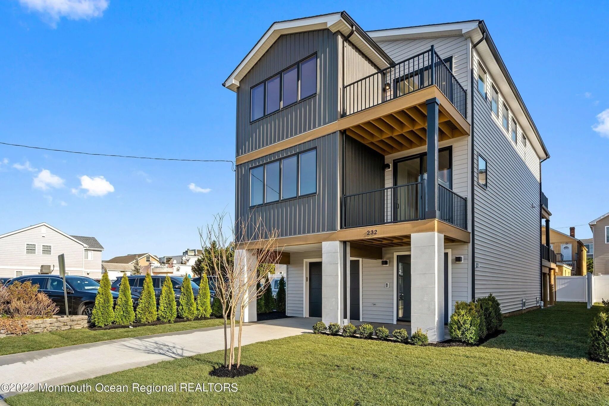 Brand New! 200 yards to the beach!