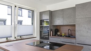 Unclassified image, 4 of 39, button - Fischer sien Huus by Interhome (Fedderwardersiel)