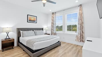 5 kamar tidur dan didekorasi berbeda-beda