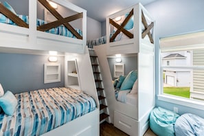 4 bedrooms, desk, iron/ironing board, travel cot