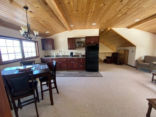 One Bedroom Loft with View of Seneca Lake