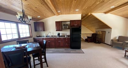 One Bedroom Loft with View of Seneca Lake