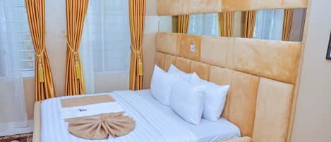 3 bedrooms, WiFi, bed sheets