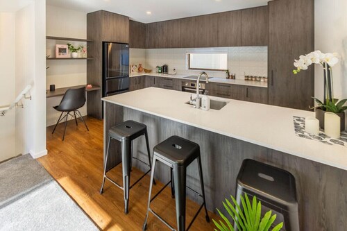 Cozy 3-Bedroom near Hagley Park w/Garage