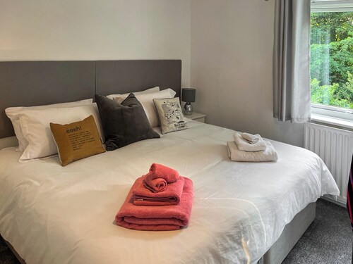 3 bedroom accommodation in Blaydon Burn, near Newcastle upon Tyne