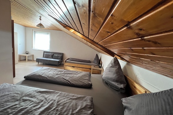 4 dormitorios, escritorio, cuna de viaje y wifi