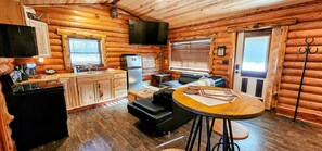 Smart TV - Music Mountain Retreat Cabin D (Hot Springs)