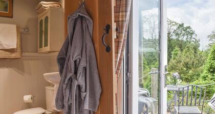 Spruce Shepherd's Hut